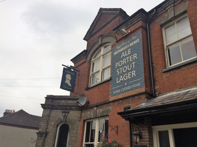 Traditional Pub Signwriting — Traditional Signwriting